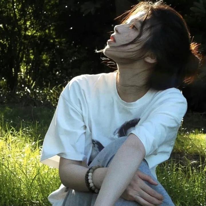 巴黎艳妹